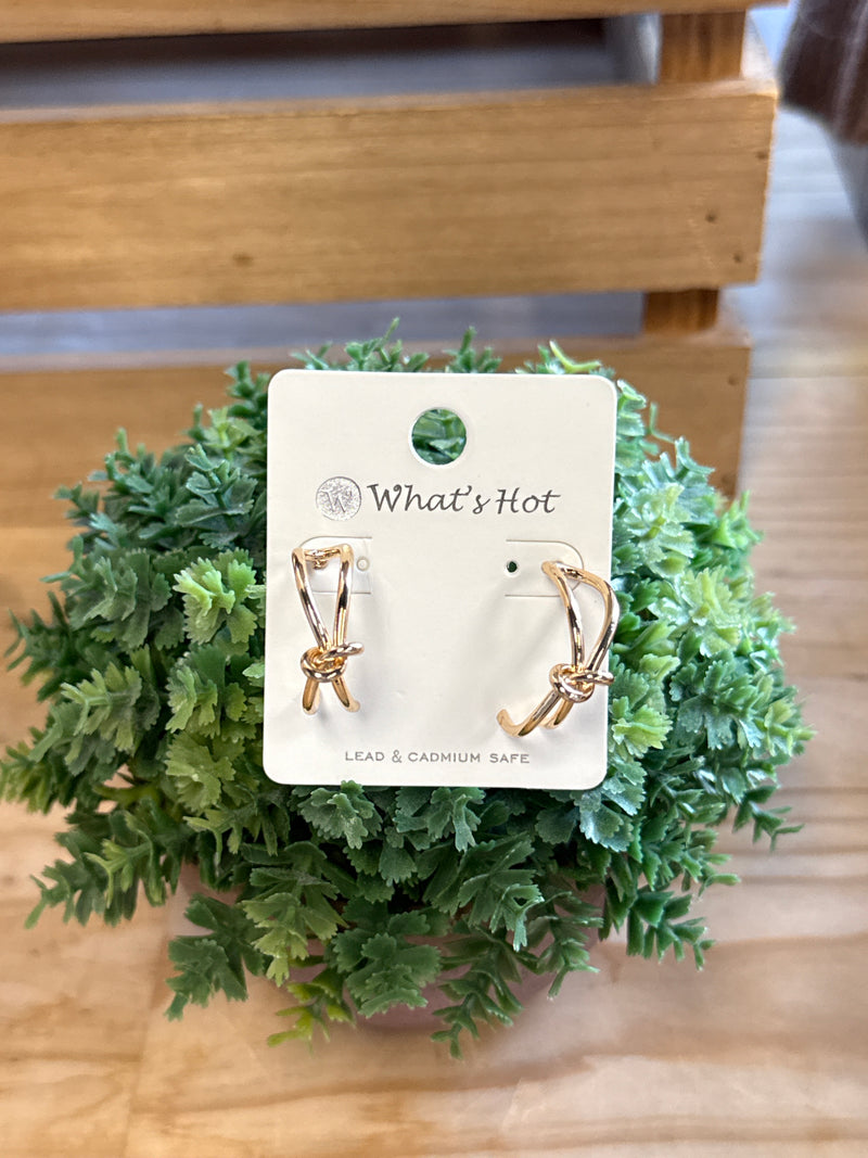 Gold Knotted 1” Hoops