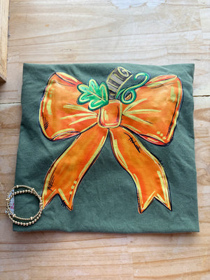 Artsy Pumpkin Bow Tee